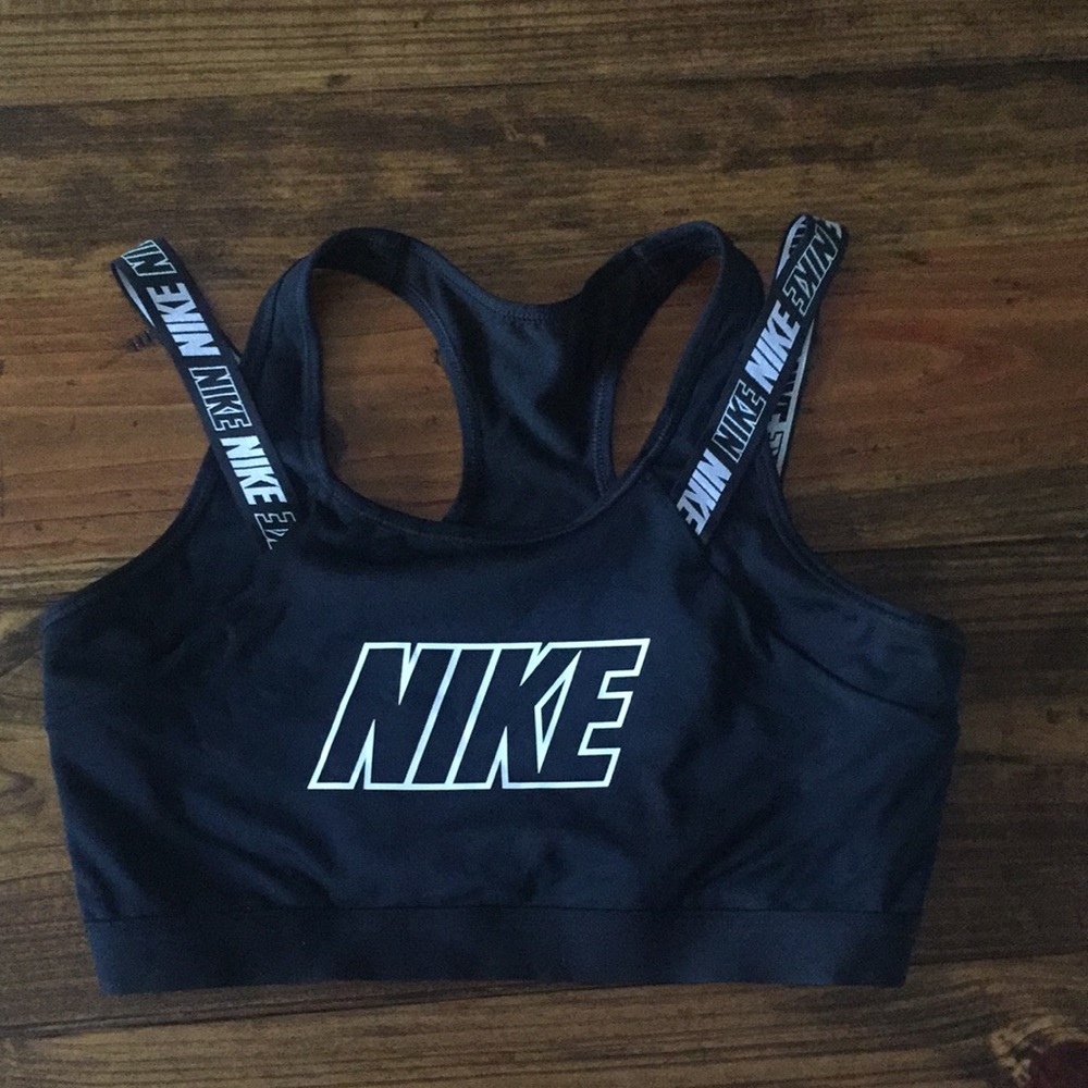 Black Nike dri fit sports bra